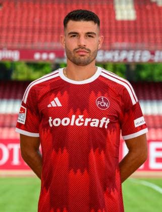30.07.2026 - 1. FC Nürnberg FCN ( Club ) - 2. Fussball Bundesliga BL - Saison 2026 2027 - Fototermin Porträttermin Vorstellung Präsentation Pressetermin - - xwoxzix - Einzelbild Einzelfoto Portrait Porträt Kopfbild - Alexios Kalogeropoulos (4, 1. FC Nürnberg FCN ) *** July 30, 2026 1 FC Nuremberg FCN Club 2 Soccer Bundesliga BL 2026–2027 Season Photo Shoot Portrait Session Introduction Presentation Press Event xwoxzix Single Image Individual Photo Portrait Headshot Alexios Kalogeropoulos 4, 1 FC Nuremberg FCN