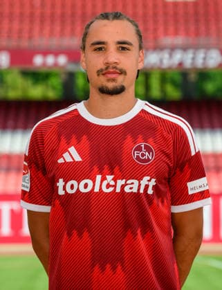30.07.2026 - 1. FC Nürnberg FCN ( Club ) - 2. Fussball Bundesliga BL - Saison 2026 2027 - Fototermin Porträttermin Vorstellung Präsentation Pressetermin - - xwoxzix - Einzelbild Einzelfoto Portrait Porträt Kopfbild - Rafael Lubach (18, 1. FC Nürnberg FCN ) *** July 30, 2026 1 FC Nuremberg (FCN) Club 2 Soccer Bundesliga (BL) 2026–2027 Season Photo Shoot Portrait Session Introduction Presentation Press Event xwoxzix Single Image Individual Photo Portrait Headshot Rafael Lubach 18, 1 FC Nuremberg FCN