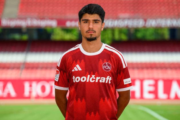 30.07.2026 - 1. FC Nürnberg FCN ( Club ) - 2. Fussball Bundesliga BL - Saison 2026 2027 - Fototermin Porträttermin Vorstellung Präsentation Pressetermin - - xwoxzix - Einzelbild Einzelfoto Portrait Porträt Kopfbild - Can Yahya Moustfa (28, 1. FC Nürnberg FCN ) *** July 30, 2026 1 FC Nuremberg (FCN) Club 2 Soccer Bundesliga (BL) 2026–2027 Season Photo Shoot Portrait Session Introduction Presentation Press Event xwoxzix Single Image Single Photo Portrait Headshot Can Yahya Moustfa, 28, 1 FC Nuremberg FCN