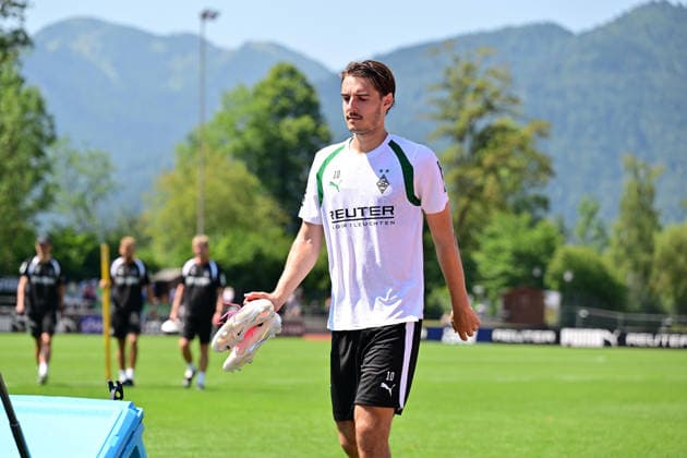 03.08.2026; Rottach-Egern; Fussball, Herren, Saison 2026 2027, Trainingslager Borussia Moenchengladbach Florian Neuhaus (Gladbach) DFL regulations prohibit any use of photographs as image sequences and or quasi-video. Stadion Am Birkenmoos Bayern Deutschland *** August 3, 2026 Rottach Egern Soccer, Men s, 2026–2027 Season, Training Camp Borussia Mönchengladbach Florian Neuhaus Gladbach DFL regulations prohibit any use of photographs as image sequences and or quasi-video Am Birkenmoos Stadium Bavaria, Germany
