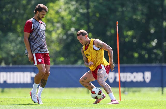 RB Leipzig - AUT Trainingslager Bundesliga Saalfelden, 03.08.2026, Gut Brandlhof, Fussball, Bundesliga, GER , RB Leipzig - Trainingslager in Saalfelden am Steinernen Meer AUT. , Im Bild v.l.: Max Finkgräfe Finkgraefe (35, RB Leipzig) und David Raum (22, RB Leipzig) , *** RB Leipzig (AUT) Training Camp, Bundesliga, Saalfelden, August 3, 2026, Gut Brandlhof, Soccer, Bundesliga, GER, RB Leipzig training camp in Saalfelden am Steinernen Meer, AUT. Pictured from left: Max Finkgräfe (Finkgraefe), 35, RB Leipzig, and David Raum, 22, RB Leipzig, Picture Point