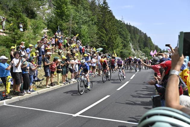 03.08.2026 --- Col de la Faucille, Frankreich --- Radsport --- Tour De France Femmes --- 3. Etappe von Genf Passy nach Poligny --- --- Liane Lippert (Movistar Team) am Col de la Faucille Tour De France Femmes stage 3 *** August 3, 2026 Col de la Faucille, France Cycling Tour de France Femmes Stage 3 from Geneva-Passy to Poligny Liane Lippert, Movistar Team, at the Col de la Faucille, Tour de France Femmes Stage 3