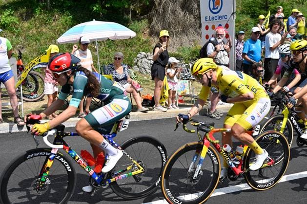 03.08.2026 --- Col de la Faucille, Frankreich --- Radsport --- Tour De France Femmes --- 3. Etappe von Genf Passy nach Poligny --- --- Elisa Balsamo (No. 61 Lidl Trek) und Lorena Wiebes (No. 47 Team SD Worx - Protime) am Col de la Faucille Tour De France Femmes stage 3 *** August 3, 2026, Col de la Faucille, France Cycling Tour de France Femmes Stage 3 from Geneva-Passy to Poligny Elisa Balsamo No. 61 Lidl Trek and Lorena Wiebes No. 47 Team SD Worx Protime at the Col de la Faucille Tour de France Femmes Stage 3