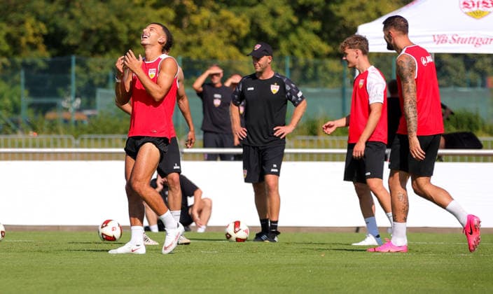 03.08.2026, Deutschland, Grassau, Fußball Bundesliga, Saison 2026 2027, Trainingslager VfB Stuttgart, Badredine Bouanani *** August 3, 2026, Germany, Grassau, Bundesliga, 2026–2027 season, VfB Stuttgart training camp, Badredine Bouanani