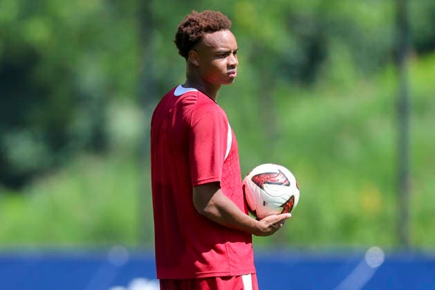 Assan Ouedraogo (RB Leipzig) schaut enttaeuscht, Tag 2, Trainingslager RB Leipzig, Gut Brandlhof am 03. August 2026 in Saalfelden, Oesterreich. (Foto von Marco Steinbrenner DeFodi Images) Assan Ouedraogo (RB Leipzig) looks dejected, Tag 2, Trainingslager RB Leipzig, Gut Brandlhof, August 3, 2026 in Saalfelden, Austria. (Photo by Marco Steinbrenner DeFodi Images) (Photo by Marco Steinbrenner DeFodi Images) - *** Assan Ouedraogo of RB Leipzig looks disappointed, Day 2, RB Leipzig training camp, Gut Brandlhof on August 3, 2026, in Saalfelden, Austria Photo by Marco Steinbrenner, DeFodi Images Assan Ouedraogo of RB Leipzig looks dejected, Day 2, RB Leipzig training camp, Gut Brandlhof, August 3, 2026, in Saalfelden, Austria. Photo by Marco Steinbrenner, DeFodi Images. Photo by Marco Steinbrenner, DeFodi Images