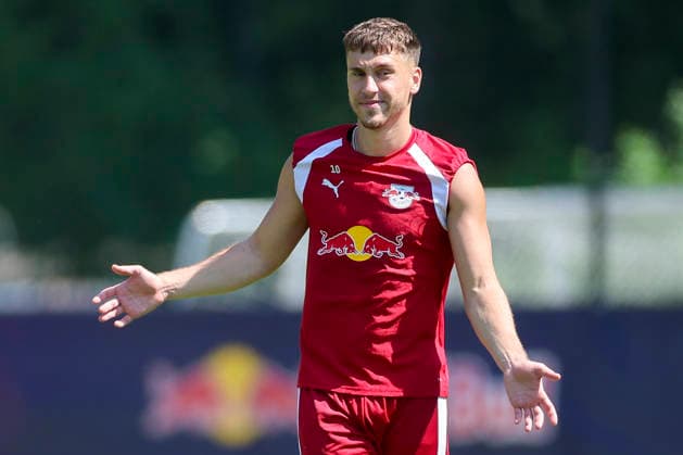 Brajan Gruda (RB Leipzig) gestikuliert, Tag 2, Trainingslager RB Leipzig, Gut Brandlhof am 03. August 2026 in Saalfelden, Oesterreich. (Foto von Marco Steinbrenner DeFodi Images) Brajan Gruda (RB Leipzig) gestures, Tag 2, Trainingslager RB Leipzig, Gut Brandlhof, August 3, 2026 in Saalfelden, Austria. (Photo by Marco Steinbrenner DeFodi Images) (Photo by Marco Steinbrenner DeFodi Images) - *** Brajan Gruda of RB Leipzig gestures, Day 2, RB Leipzig training camp, Gut Brandlhof, on August 3, 2026, in Saalfelden, Austria. Photo by Marco Steinbrenner, DeFodi Images. Brajan Gruda of RB Leipzig gestures, Day 2, RB Leipzig training camp, Gut Brandlhof, August 3, 2026, in Saalfelden, Austria. Photo by Marco Steinbrenner, DeFodi Images. Photo by Marco Steinbrenner, DeFodi Images