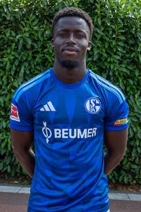 03.08.2026, Porträttermin 2026 2027 beim FC Schake 04, 1. Bundesliga, , Christian Gomis (FC Schalke 04). Gelsenkirchen Veltins Arena NRW Deutschland xRHR-FOTO DEx *** August 3, 2026, Photo shoot for the 2026–2027 season at FC Schalke 04, Bundesliga 1, , Christian Gomis, FC Schalke 04, Gelsenkirchen, Veltins Arena, North Rhine-Westphalia, Germany, xRHR, PHOTO DEx Copyright: DennisxEwert RHR-FOTOx RHR-FOTO DE