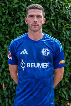 03.08.2026, Porträttermin 2026 2027 beim FC Schake 04, 1. Bundesliga, , Robin Gosens (FC Schalke 04). Gelsenkirchen Veltins Arena NRW Deutschland xRHR-FOTO DEx *** August 3, 2026, 2026–2027 portrait session at FC Schalke 04, Bundesliga 1, , Robin Gosens, FC Schalke 04, Gelsenkirchen, Veltins Arena, North Rhine-Westphalia, Germany, xRHR, PHOTO, DEx Copyright: DennisxEwert RHR-FOTOx RHR-FOTO DE
