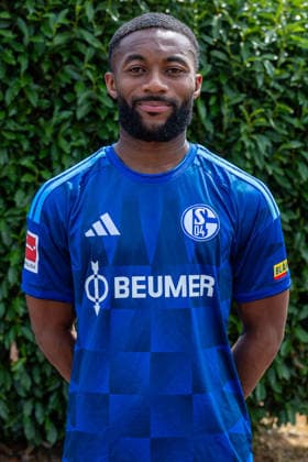 03.08.2026, Porträttermin 2026 2027 beim FC Schake 04, 1. Bundesliga, , Moussa Sylla (FC Schalke 04). Gelsenkirchen Veltins Arena NRW Deutschland xRHR-FOTO DEx *** August 3, 2026, Photo shoot for the 2026–2027 season at FC Schalke 04, Bundesliga 1, , Moussa Sylla, FC Schalke 04, Gelsenkirchen, Veltins Arena, North Rhine-Westphalia, Germany, xRHR, PHOTO DEx Copyright: DennisxEwert RHR-FOTOx RHR-FOTO DE