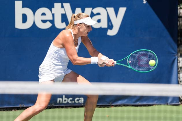 WTA, Tennis Damen Masters 1000 National Bank Open Toronto 2026 - Round of 128 - Day 3 Anna Blinkova of Russia plays a backhand during the Women™s Singles round of 128 match against Rebecca Sramkova of Slovakia on day 3 of the WTA Masters 1000 National Bank Open at Sobeys Stadium on August 3, 2026, in Toronto, Canada. (Photo by Leonardo Ramirez Eyepix Group) Copyright: xLeonardoxRamirezx xEyepixxGroupx LR03082026-08389