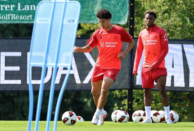 GER, Trainingslager Bayer 04 Leverkusen - Blankenhain 03.08.2026, Blankenhain, GER, Saison 2026 2027, 1.Bundesliga, Bayer 04 Leverkusen - Trainingslager im Bild Ibrahim Maza (Leverkusen) am Ball DFL regulations prohibit any use of photographs as image sequences and or quasi-video *** GER, Bayer 04 Leverkusen Training Camp in Blankenhain, August 3, 2026, Blankenhain, GER, 2026–2027 Season, Bundesliga 1, Bayer 04 Leverkusen Training Camp in Pictures: Ibrahim Maza, Leverkusen on the Ball. DFL regulations prohibit any use of photographs as image sequences and or quasi-video content.