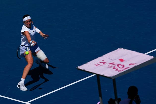 National Bank Open 2026 - Day 3 TORONTO, CANADA - AUGUST 3 : Nikola Bartunkova of Czech Republic in action against Bianca Andreescu of Canada in the round of 128 during the WTA, Tennis Damen 1000 National Bank Open in Toronto, Ontario, Canada on August 3, 2026. Mert Alper Dervis Anadolu Ontario Canada. Editorial use only. Please get in touch for any other usage.  Copyright: x2026xAnadoluxMertxAlperxDervisx