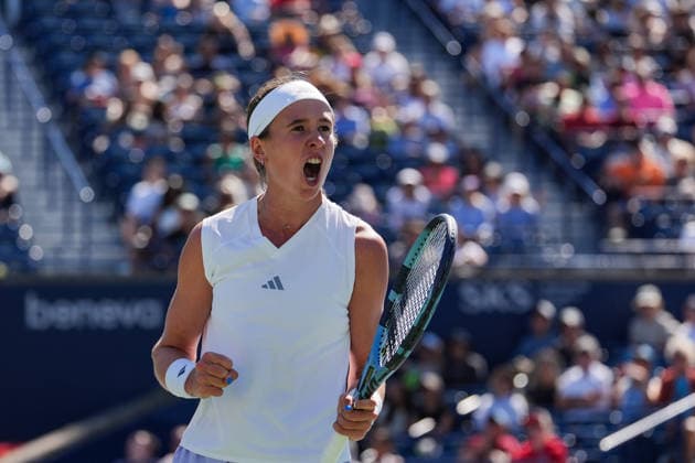 WTA, Tennis Damen Masters 1000 National Bank Open Toronto 2026 - Round of 128 - Day 3 Nikola Bartunkova of Czech Republic celebrates after a point during the Women™s Singles round of 128 match against Bianca Andreescu of Canada on day 3 of the WTA Masters 1000 National Bank Open at Sobeys Stadium on August 3, 2026, in Toronto, Canada. (Photo by Leonardo Ramirez Eyepix Group) Copyright: xLeonardoxRamirezx xEyepixxGroupx LR03082026-01407