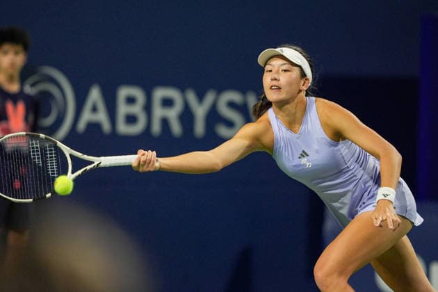 WTA, Tennis Damen Masters 1000 National Bank Open Toronto 2026 - Round of 128 - Day 3 Wang Xiyu of China lunges to play a forehand during the Women™s Singles round of 128 match against Daria Kasatkina of Australia on day 3 of the WTA Masters 1000 National Bank Open at Sobeys Stadium on August 3, 2026, in Toronto, Canada. (Photo by Leonardo Ramirez Eyepix Group) Copyright: xLeonardoxRamirezx xEyepixxGroupx LR_03082026_07834