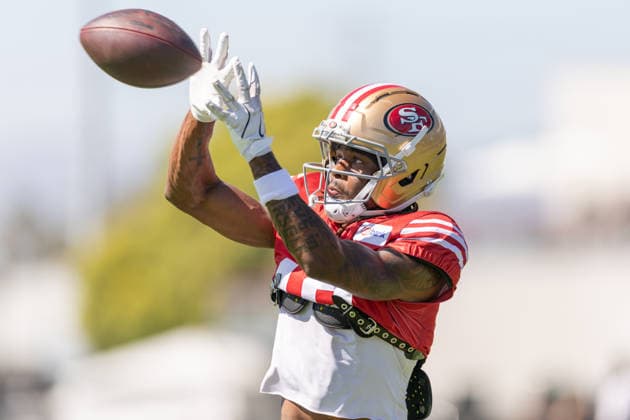 NFL, American Football Herren, USA San Francisco 49ers Training Camp Aug 3, 2026; Santa Clara, California, USA; San Francisco 49ers wide receiver Wesley Grimes (18) catches the ball during Training Camp at the SAP Performance Center next to Levi™s Stadium. Mandatory Credit: Stan Szeto - Image of Santa Clara California USA EDITORIAL USE ONLY Copyright: xStanxSzetox StanxSzetox iosphotos416954