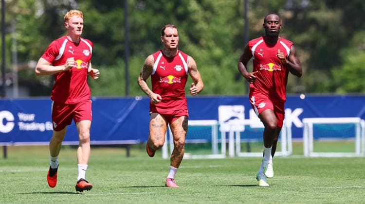 RB Leipzig - AUT Trainingslager Bundesliga Saalfelden, 03.08.2026, Gut Brandlhof, Fussball, Bundesliga, GER , RB Leipzig - Trainingslager in Saalfelden am Steinernen Meer AUT. , Im Bild v.l.: Nicolas Seiwald, David Raumr und und Lutsharel Geertruida. , *** RB Leipzig (AUT) Training Camp, Bundesliga, Saalfelden, August 3, 2026, Gut Brandlhof, Soccer, Bundesliga, GER, RB Leipzig Training Camp in Saalfelden am Steinernen Meer (AUT), Pictured from left: Nicolas Seiwald, David Raumr, and Lutsharel Geertruida, Picture Point