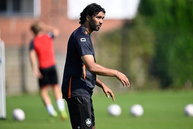 Antwerp FC presents new signing head coach Compper Marvin ANTWERPEN, BELGIUM - AUGUST 04 : New signing head coach of Antwerp FC Compper Marvin leads his first training at the Bosuil stadium training grounds on August 04, 2026 in Antwerpen, Belgium, 04 08 2026 Antwerpen Belgium  Copyright: xNicoxVereeckenx