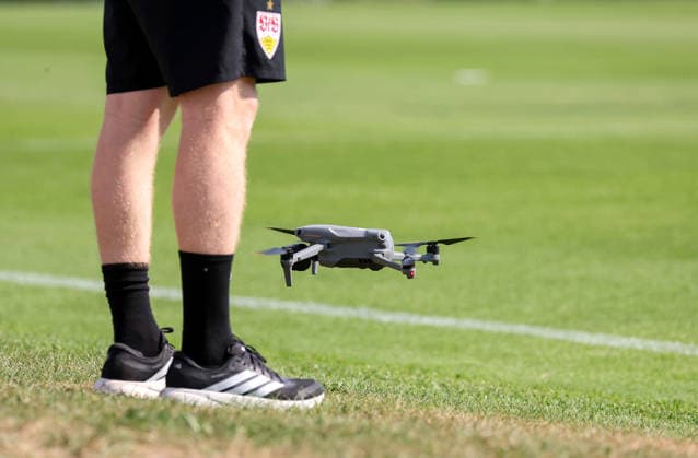 04.08.2026, Deutschland, Grassau, Fußball Bundesliga, Saison 2026 2027, Trainingslager VfB Stuttgart, VfB Drohne *** August 4, 2026, Germany, Grassau, Bundesliga, 2026–2027 season, VfB Stuttgart training camp, VfB drone