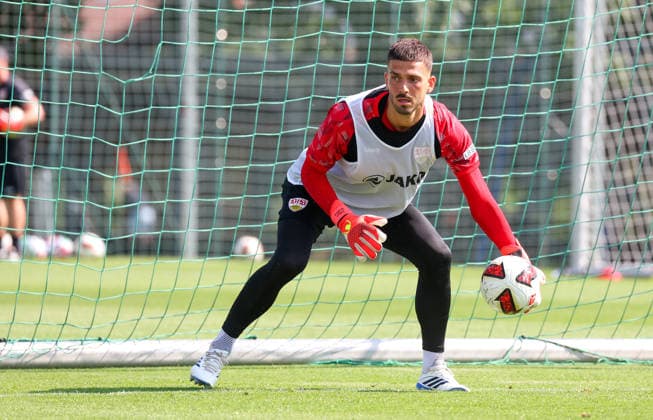 04.08.2026, Deutschland, Grassau, Fußball Bundesliga, Saison 2026 2027, Trainingslager VfB Stuttgart, Fabian Bredlow *** August 4, 2026, Germany, Grassau, Bundesliga, 2026–2027 season, VfB Stuttgart training camp, Fabian Bredlow