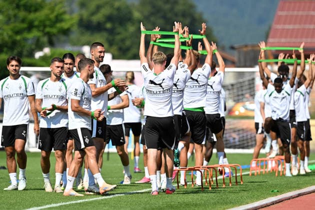 04.08.2026; Rottach-Egern; Fussball, Herren, Saison 2026 2027, Trainingslager Borussia Moenchengladbach Trainingsuebung DFL regulations prohibit any use of photographs as image sequences and or quasi-video. Stadion Am Birkenmoos Bayern Deutschland *** August 4, 2026 Rottach Egern Soccer, Men s, 2026–2027 Season, Borussia Mönchengladbach Training Camp, Training Drill. DFL regulations prohibit any use of photographs as image sequences and or quasi-video. Am Birkenmoos Stadium, Bavaria, Germany
