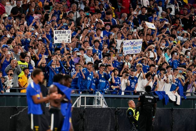 HONGKONG-SOCCER FOOTBALL-FEST Many fans of Chelsea Football Club during open training at Kai Tan Stadium during the Hong Kong Football Festival 2026 in Hong Kong, August 4, 2026. NEXPHER Vernon Yuen HONG KONG