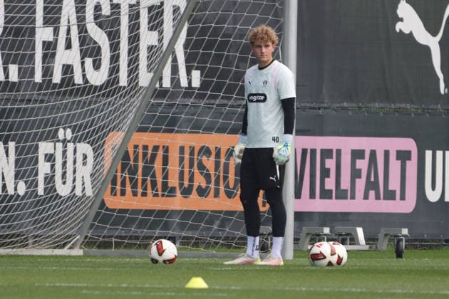 Fussball I Herren I Sasion 2026 2027 I 1 2.Bundesliga I FC St.Pauli I Training I 04.08.2026 Kevin Jendrzej (40, FC St. Pauli) Hamburg Trainingsgelände Kollaustraße Hamburg Deutschland *** Soccer I Men s Team I 2026–2027 Season I 1st and 2nd Bundesliga I FC St. Pauli I Practice I August 4, 2026 Kevin Jendrzej, 40, FC St. Pauli Hamburg, Kollaustraße Training Facility, Hamburg, Germany Copyright: xLobeca RalfxHomburgx