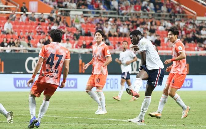 SKO, Bastian Assomo (FC Bayern Muenchen 48) trifft zum 1:2, SK Jeju vs. FC Bayern Muenchen,Testspiel, Suedostasien-Reise, Saison 2026-27, 04.08.2026 *** SKO, Bastian Assomo, FC Bayern Munich 48 scores to make it 1–2, SK Jeju vs. FC Bayern Munich, Friendly Match, Southeast Asia Tour, 2026–27 Season, August 4, 2026 Copyright: xEibner-Pressefotox EP_JNL