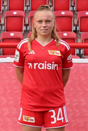 Leni Hof ; 1.FC Union Berlin FCU Fußball 1.BL Bundesliga Frauen Damen Porträttermin Saison 2026 2027 Headshot, Porträt, Portrait, Vorstellung, Präsentation, Pressetermin, GER 04.08.2026 *** Leni Hof 1 FC Union Berlin FCU Soccer 1 BL Bundesliga Women s League Portrait Session 2026–2027 Season Headshot, Portrait, Introduction, Presentation, Press Event, GER 04 08 2026