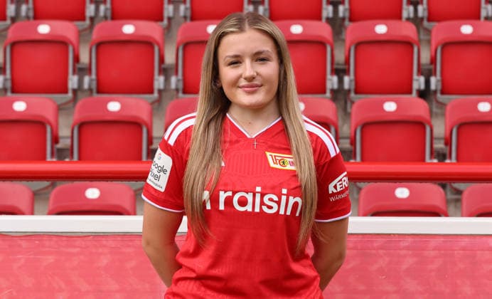 Meliah Hartmann ; 1.FC Union Berlin FCU Fußball 1.BL Bundesliga Frauen Damen Porträttermin Saison 2026 2027 Headshot, Porträt, Portrait, Vorstellung, Präsentation, Pressetermin, GER 04.08.2026 *** Meliah Hartmann 1 FC Union Berlin FCU Soccer 1 BL Bundesliga Women s League Portrait Session 2026–2027 Season Headshot, Portrait, Introduction, Presentation, Press Event, GER 04 08 2026