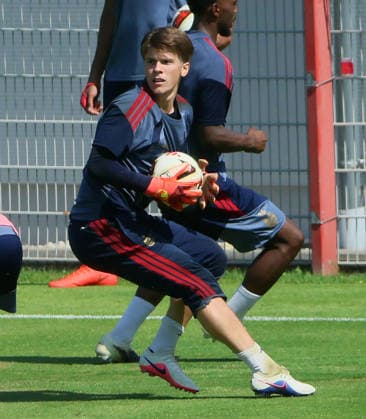 04.08.2026, FC Bayern Muenchen, Training, Saebenerstrasse Muenchen , Fussball, im Bild: Jannis Baertl (FC Bayern MuenchenII) *** August 4, 2026, FC Bayern Munich, Training, Säbenerstrasse, Munich, Soccer, Sports, Pictured: Jannis Baertl, FC Bayern Munich II