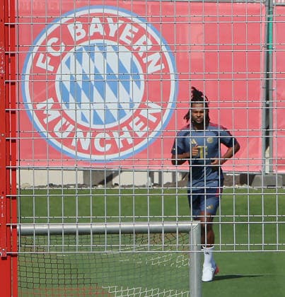04.08.2026, FC Bayern Muenchen, Training, Saebenerstrasse Muenchen , Fussball, im Bild: Serge Gnabry (FC Bayern Muenchen) *** August 4, 2026, FC Bayern Munich, Training, Säbenerstrasse, Munich, Soccer, Sports, Pictured: Serge Gnabry, FC Bayern Munich