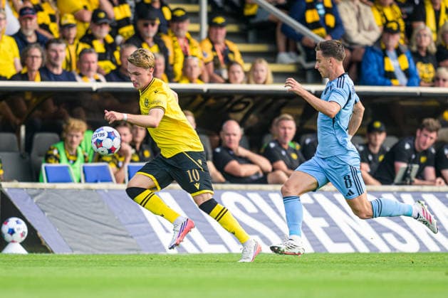 260804 Jeppe Kjaer of Mjällby and Artur Gajdos of Slovan Bratislava during the Champions League football qualifying match between Mjällby and Slovan Bratislava on August 4, 2026 in Hällevik. Photo: Christoffer Borg Mattisson BILDBYRAN COP 261 CB0545 fotboll football soccer fotball uefa champions league champions league mjällby slovan bratislava bbeng *** August 4, 2026: Jeppe Kjaer of Mjällby and Artur Gajdos of Slovan Bratislava during the Champions League soccer qualifying match between Mjällby and Slovan Bratislava on August 4, 2026 in Hällevik. Photo by Christoffer Borg Mattisson, BILDBYRAN COP 261 CB0545 soccer football fotball UEFA Champions League Champions League Mjällby Slovan Bratislava bbeng  Copyright: CHRISTOFFERxBORGxMATTISSON BB260804CB044