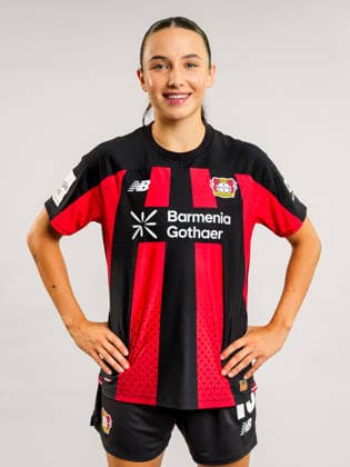 Loreen Bender; Bayer 04 Leverkusen; 1.BL Frauen, Porträttermin 2026 2027, Loreen Bender; Bayer 04 Leverkusen; 1.BL Women, portrait appointment 2026 2027, Leverkusen BayArena NRW Germany