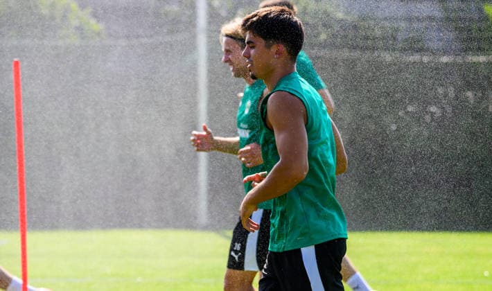 04.08.2026 - Fussball - 2. Bundesliga - Saison 2026 2027 - SpVgg Greuther Fürth Fuerth ( Kleeblatt ) - Training - - xwoxzix - Aaron Keller (11, SpVgg Greuther Fürth ) *** August 4, 2026 Soccer 2. Bundesliga 2026–2027 Season SpVgg Greuther Fürth Fürth Kleeblatt Training xwoxzix Aaron Keller 11, SpVgg Greuther Fürth