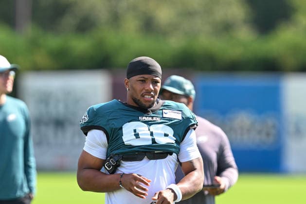 PHILADELPHIA, PA - AUGUST 04: Philadelphia Eagles running back Saquon Barkley 26 is shown during the Philadelphia Eagles training camp on August 4th, 2026 at Jefferson Health Training Center in Philadelphia, PA. (Photo by Terence Lewis Icon Sportswire) NFL, American Football Herren, USA AUG 04 Eagles Training Camp EDITORIAL USE ONLY Icon260804025