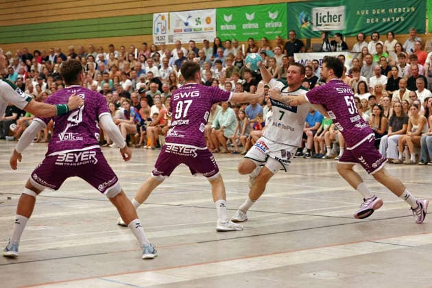 04.08.2026, xovx, Handball Lindencup, HSG Wetzlar - TV Hüttenberg v.l. Leif Haack (TV Hüttenberg), David Kuntscher (TV Hüttenberg), Dominik Mappes (HSG Wetzlar), Hendrik Schreiber (TV Hüttenberg) Linden Stadthalle Hessen Deutschland (DE) *** August 4, 2026, xovx, Lindencup Handball, HSG Wetzlar vs. TV Hüttenberg: Leif Haack (TV Hüttenberg), David Kuntscher (TV Hüttenberg), Dominik Mappes (HSG Wetzlar), Hendrik Schreiber (TV Hüttenberg); Linden Stadthalle, Hesse, Germany, DE