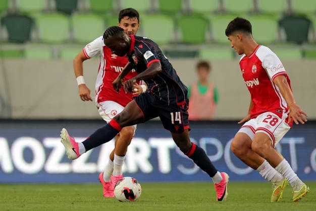 Crvena Zvezda v Hapoel Beer Sheva, UEFA Champions League third qualifying round, first leg, Season 2026 2027 Szombathely, Hungary. 4th August, 2026. Crvena Zvezda s Osman Bukari during the UEFA Champions League third qualifying round, first leg football match between Crvena Zvezda (Red Star) and Hapoel Be er Sheva at the Haladas Stadium on August 4, 2026 in Szombathely, Hungary. Szombathely Hungary Copyright: xPedjaxMilosavljevicx x