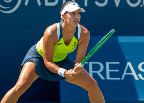 Jessica Bouzas Maneiro of Spain reacts against Elina Svitolina of Ukraine during a WTA, Tennis Damen 1000 Canadian Open match in Toronto, Canada 04 August 2026. Bouzas falls in a marathon match against Svitolina !ACHTUNG: NUR REDAKTIONELLE NUTZUNG!  Copyright: xJulioxCésarxRivasx USA2613 0863356562st