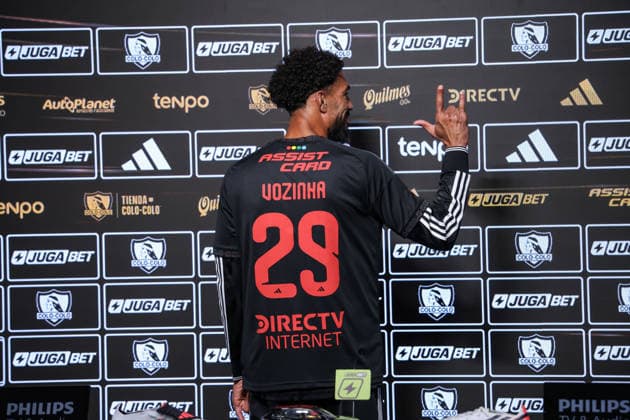 August 4, 2026, Santiago, Chile: Cape Verdean goalkeeper VOZINHA is unveiled as a new signing for the Chilean club Colo-Colo. Vozinha Presentation Colo-Colo  - ZUMAu105 20260804_zip_u105_018 Copyright: xManuelxUrzuax
