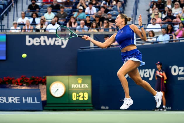 August 4, 2026, Toronto, Ontario, Canada: ARYNA SABALENKA of Belarus returns the ball during her second-round match against Moyuka Uchijima of Japan at the National Bank Open, part of the Hologic WTA, Tennis Damen Tour, at Sobeys Stadium. Toronto Canada - ZUMAr228 20260804_znp_r228_033 Copyright: xVasiliyxRyabykhx
