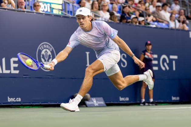 August 4, 2026, Montreal, Quebec, Canada: ALEX DE MINAUR (3) from Australia forehand in match against James Duckworth from Australia in second round at Canadian Open at IGA stadium in Montreal, Quebec, Canada on 2026-08-04 Montreal Canada - ZUMAl189 20260804_zsp_l189_113 Copyright: xYannickxLegarex