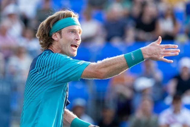 August 4, 2026, Montreal, Quebec, Canada: ANDREY RUBLEV (10) reaction in match against Juncheng Shang from China in second round at Canadian Open at IGA stadium in Montreal, Quebec, Canada on 2026-08-04 Montreal Canada - ZUMAl189 20260804_zsp_l189_135 Copyright: xYannickxLegarex