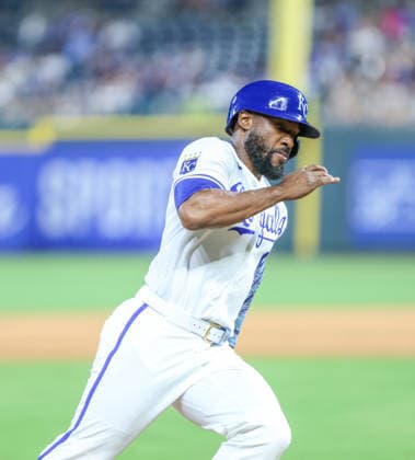 AUG 04, 2026: Kansas City Royals outfielder Starling Marte (0) rounds third base against the Minnesota Twins at Kauffman Stadium Kansas City, MO. CSM Kansas City United States - ZUMAc04_ 20260804_zma_c04_014 Copyright: xRomanxPunox