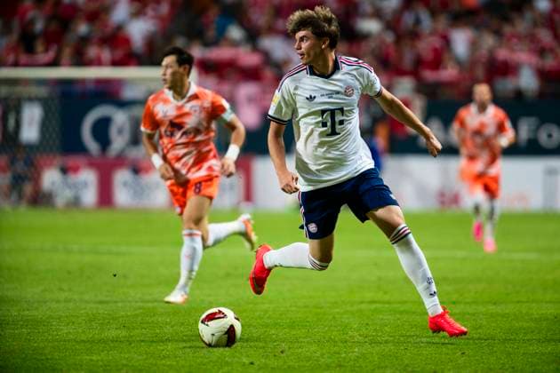 August 4, 2026, Seogwipo, Jeju, South Korea: FC Bayern Munich forward GUIDO DELLA ROVERE (47) dribbles the ball in an exhibition match between BundesligaÃ¢â‚¬â ¢s FC Bayern Munich and K League 1Ã¢â‚¬â ¢s Jeju SK FC, during the Audi Football Summit 2026 on Tuesday, Aug. 4, 2026 at the Jeju World Cup Stadium in Seogwipo, South Korea. FC Bayern Munich 2:1 Jeju SK FC Exhibition  - ZUMAh163 20260804_znp_h163_015 Copyright: xJintakxHanx