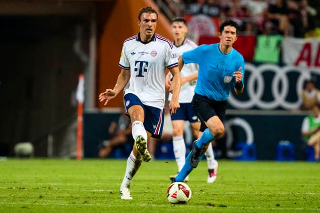 August 4, 2026, Seogwipo, Jeju, South Korea: FC Bayern Munich midfielder JOAO PALHINHA (16) passes the ball in an exhibition match between BundesligaÃ¢â‚¬â ¢s FC Bayern Munich and K League 1Ã¢â‚¬â ¢s Jeju SK FC, during the Audi Football Summit 2026 on Tuesday, Aug. 4, 2026 at the Jeju World Cup Stadium in Seogwipo, South Korea. FC Bayern Munich 2:1 Jeju SK FC Exhibition  - ZUMAh163 20260804_znp_h163_034 Copyright: xJintakxHanx