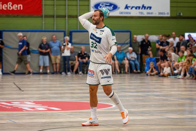 04.08.2026, xovx, Handball Lindencup, HSG Wetzlar - TV Hüttenberg Nikolaj Laesö (HSG Wetzlar), Freisteller Linden Stadthalle Hessen Deutschland (DE) *** August 4, 2026, xovx, Lindencup Handball, HSG Wetzlar vs. TV Hüttenberg, Nikolaj Laesö (HSG Wetzlar), cutout image, Linden Stadthalle, Hesse, Germany, DE