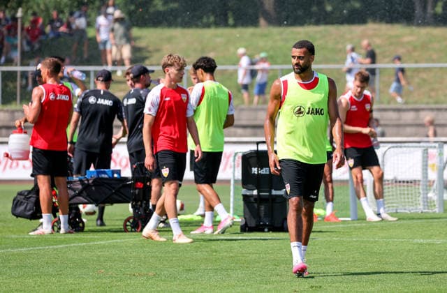05.08.2026, Deutschland, Grassau, Fußball Bundesliga, Saison 2026 2027, Trainingslager VfB Stuttgart, Josha Vagnoman *** August 5, 2026, Germany, Grassau, Bundesliga, 2026–2027 season, VfB Stuttgart training camp, Josha Vagnoman