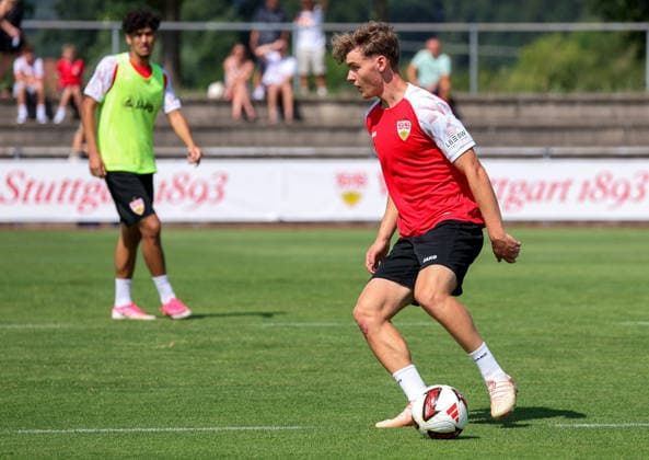 05.08.2026, Deutschland, Grassau, Fußball Bundesliga, Saison 2026 2027, Trainingslager VfB Stuttgart, Yanik Spalt *** August 5, 2026, Germany, Grassau, Bundesliga, 2026–2027 season, VfB Stuttgart training camp, Yanik Spalt