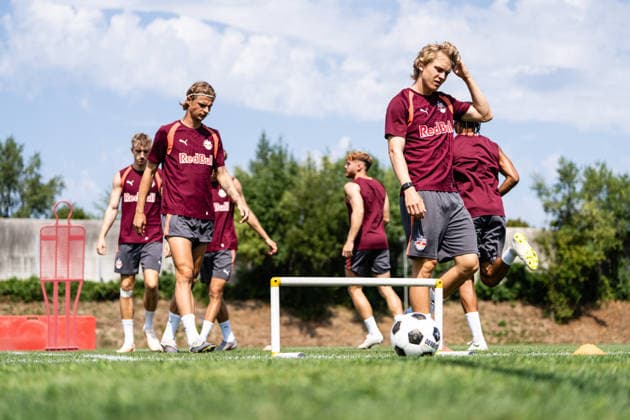SOCCER - UEFA EL, RBS vs Pafos SALZBURG,AUSTRIA,05.AUG.26 - SOCCER - UEFA Europa League, qualification, Red Bull Salzburg vs Pafos FC, preview, training RBS. Image shows the team of Salzburg.  GEPAxpictures xJulioxArellano