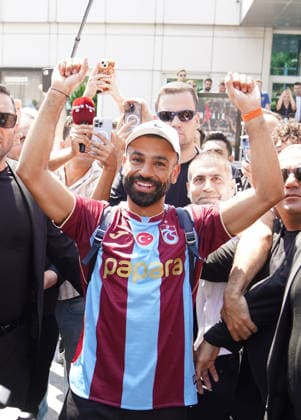 RECORD DATE NOT STATED ISTANBUL, TURKIYE AUGUST 5, 2026: Egyptian star footballer Mohamed Salah arrives at Istanbul Airport after reaching an agreement with Turkish Super Lig club Trabzonspor. (F Copyright: atihxErdogdux-xDepoxPhotos 19199331